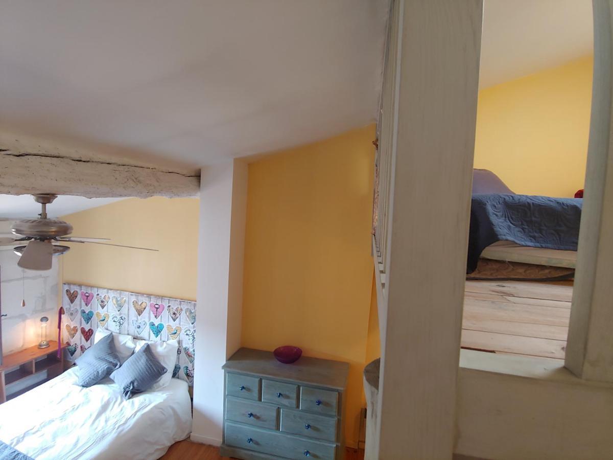Charmante Maison Arlesienne A L'Ombre Des Arenes, De 2 A 5P Bagian luar foto
