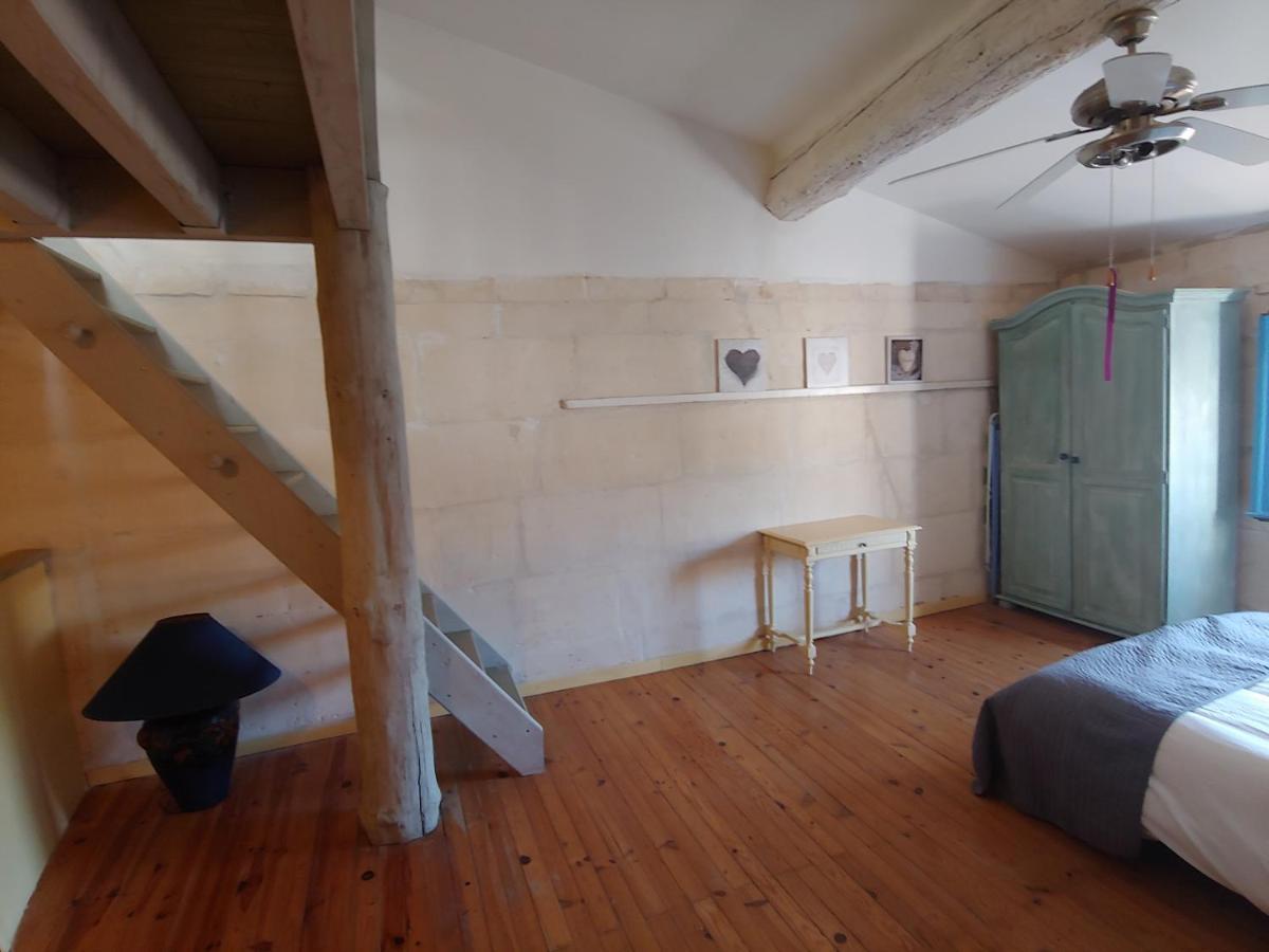 Charmante Maison Arlesienne A L'Ombre Des Arenes, De 2 A 5P Bagian luar foto