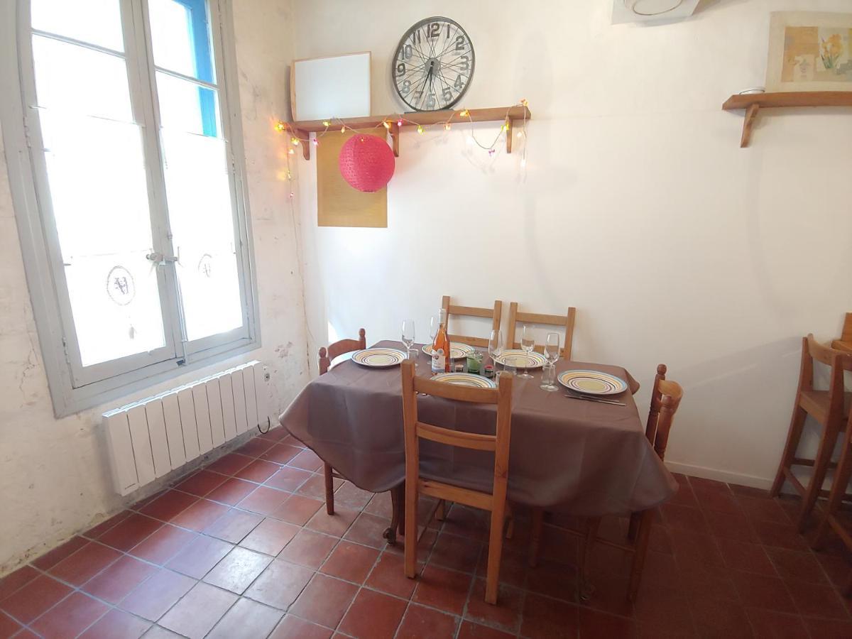 Charmante Maison Arlesienne A L'Ombre Des Arenes, De 2 A 5P Bagian luar foto