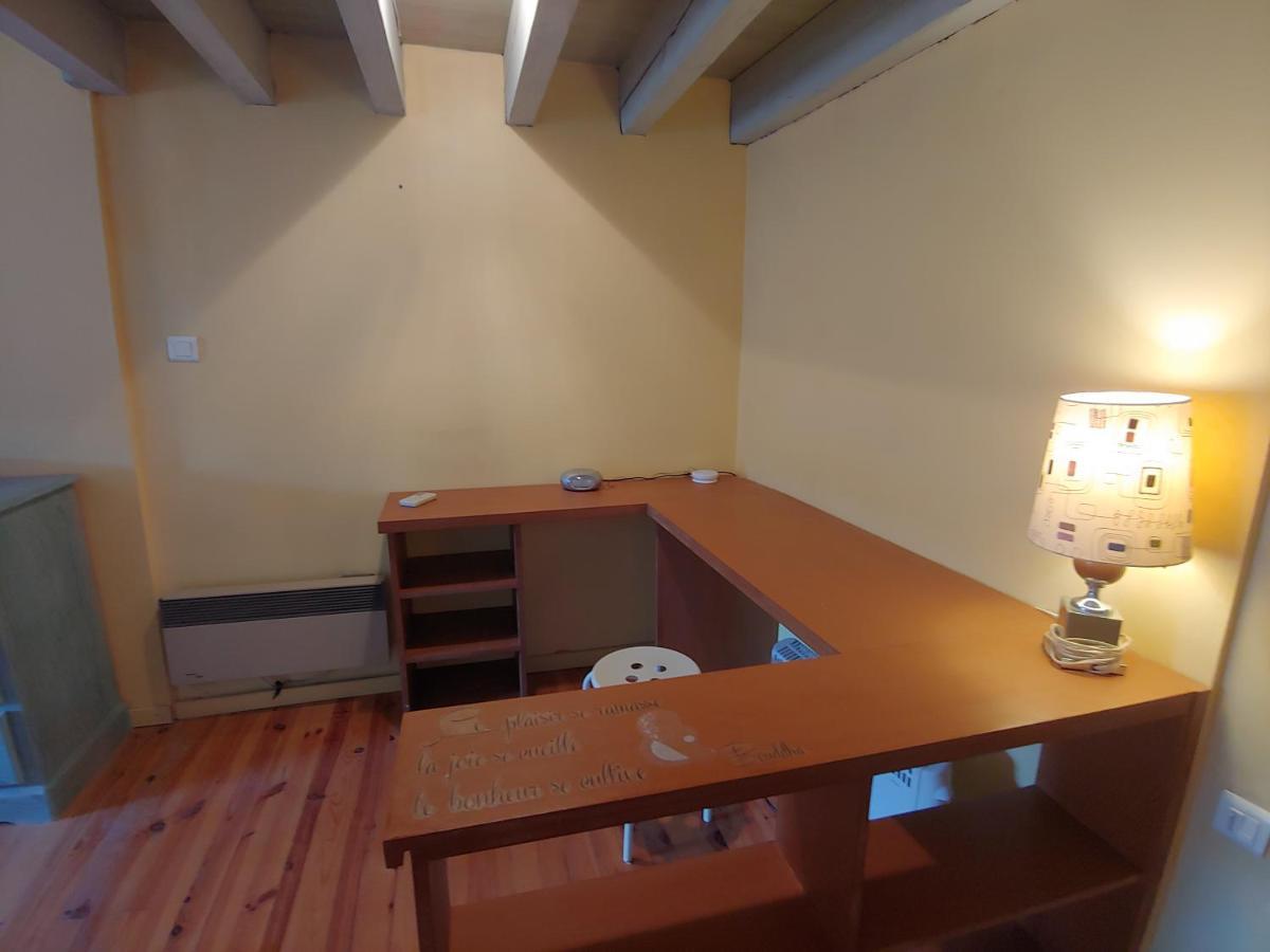 Charmante Maison Arlesienne A L'Ombre Des Arenes, De 2 A 5P Bagian luar foto