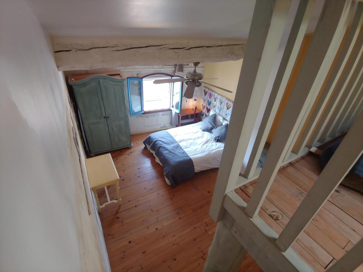 Charmante Maison Arlesienne A L'Ombre Des Arenes, De 2 A 5P Bagian luar foto
