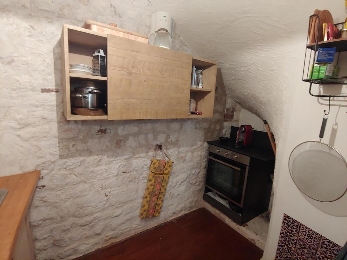 Charmante Maison Arlesienne A L'Ombre Des Arenes, De 2 A 5P Bagian luar foto